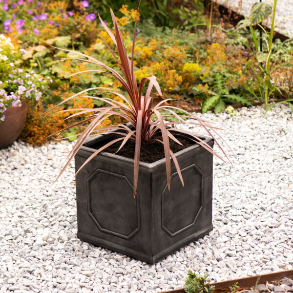 Small Square Heritage planter – Image 2
