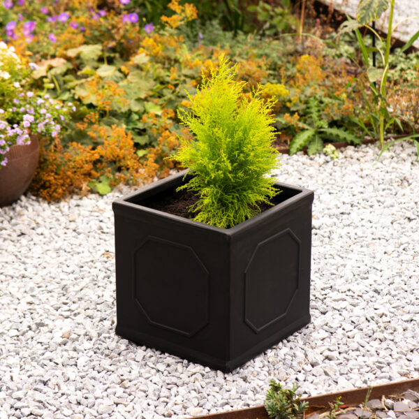 Small Square Heritage planter – Image 3